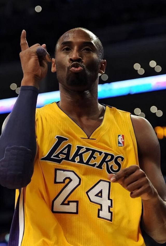 费德勒连续七场比赛得分超过败北，湖人不断突破！的简单介绍